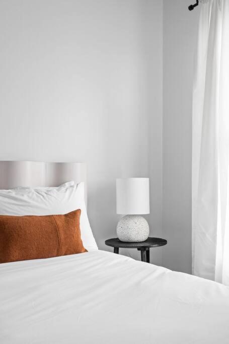 Cozysuites 3Br Arsenal Heights Indy Индианаполис Экстерьер фото
