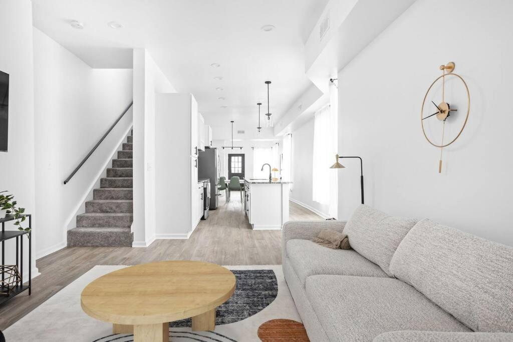Cozysuites 3Br Arsenal Heights Indy Индианаполис Экстерьер фото