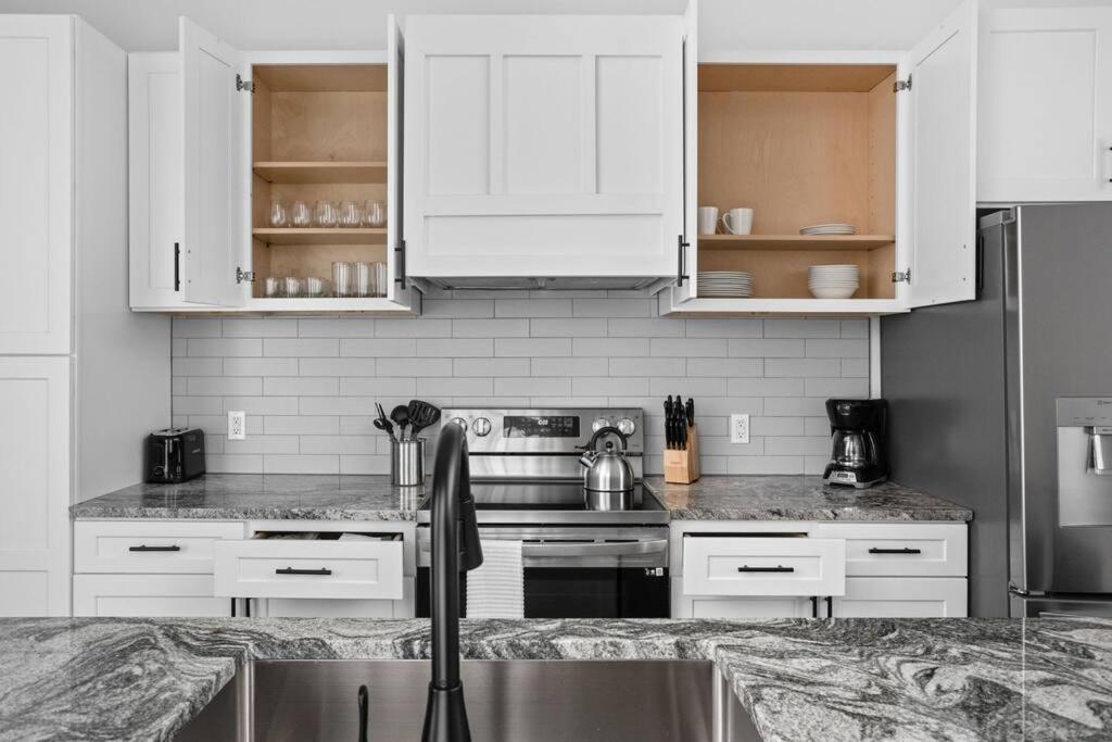 Cozysuites 3Br Arsenal Heights Indy Индианаполис Экстерьер фото